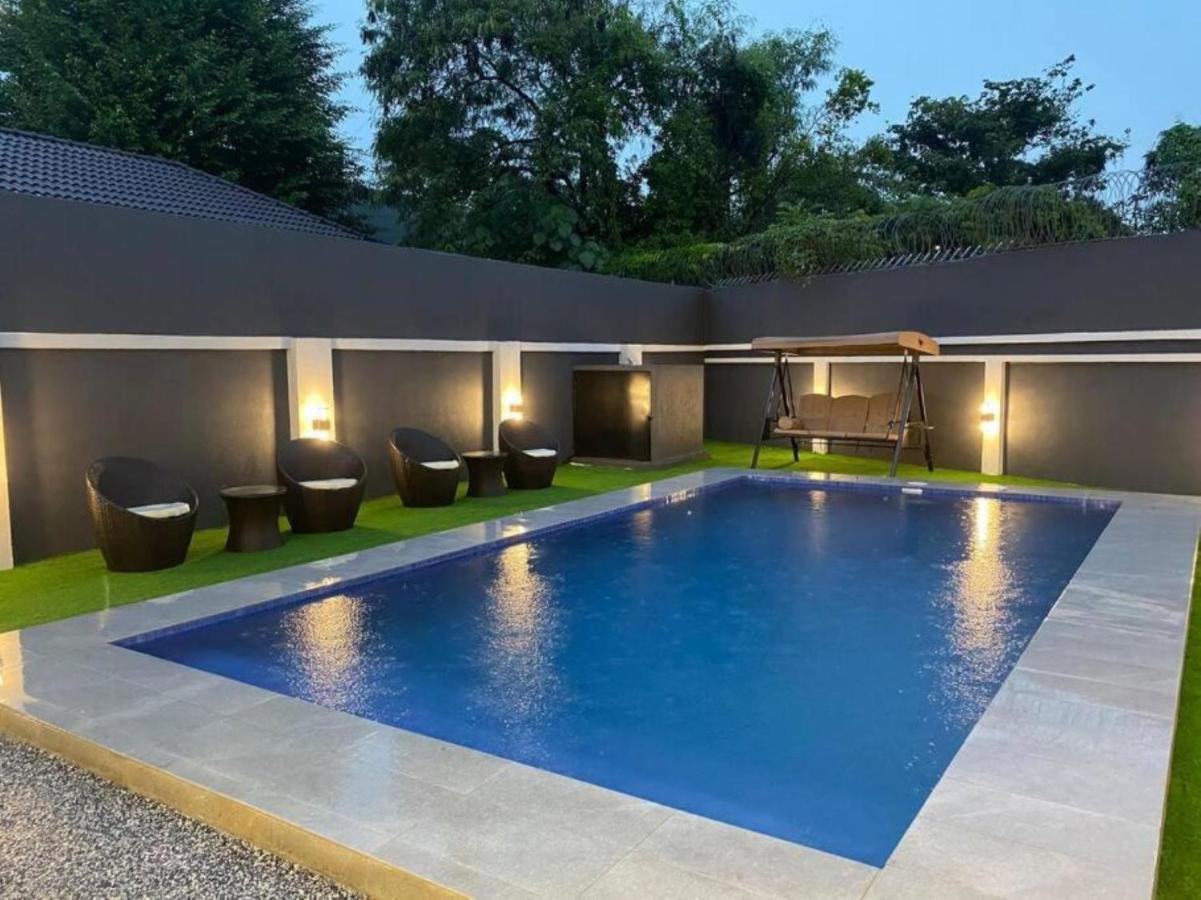 Vila The Corner House Mont Kiara *